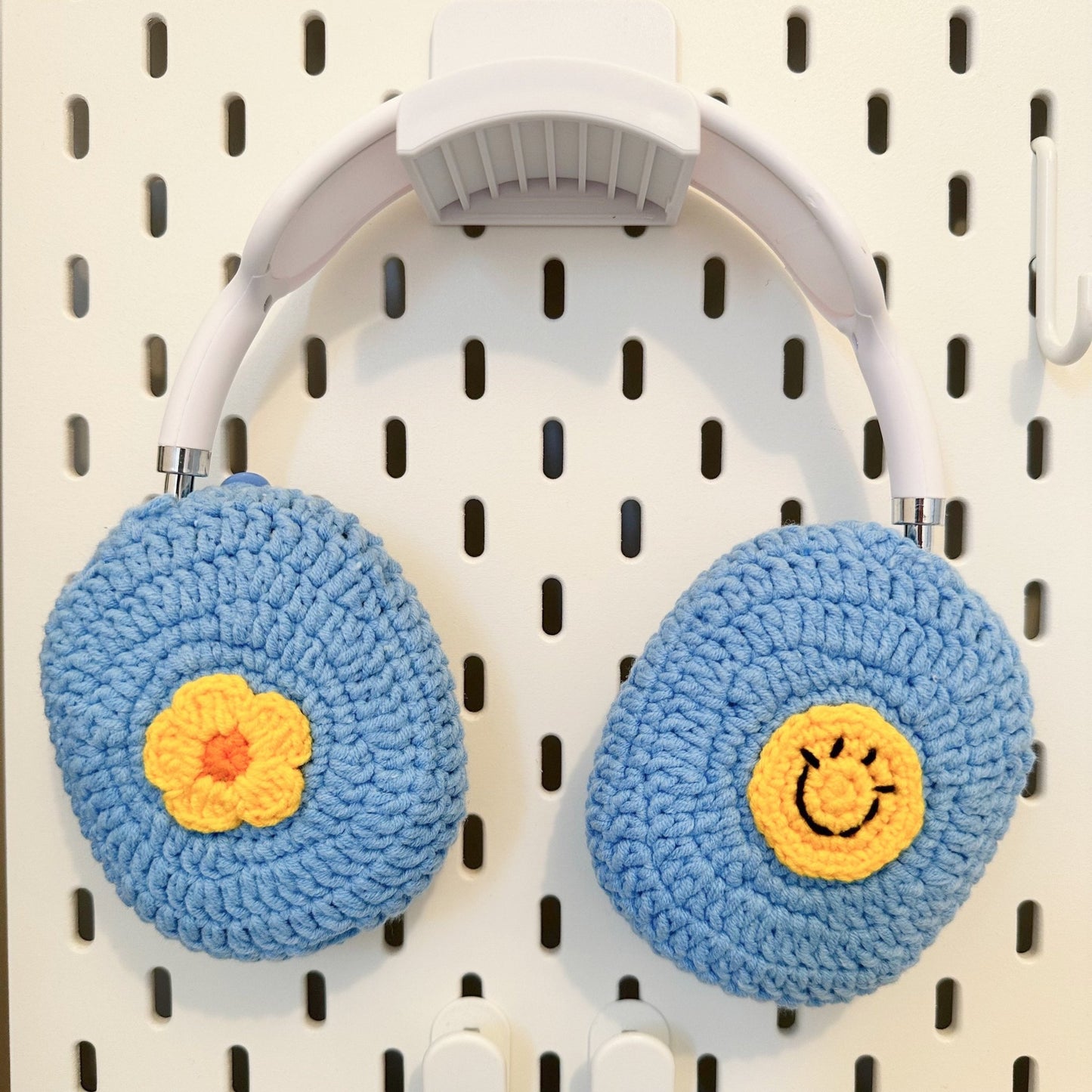 AIRIES Airpod Max Crochet Cover - Smiley - StarPOP shop